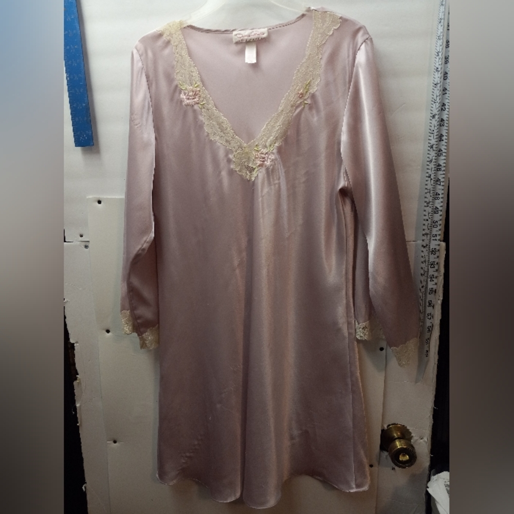 Oscar De La Renta Pink Label Vintage Bias Cut Large Violet Satin Nightgown Y2K